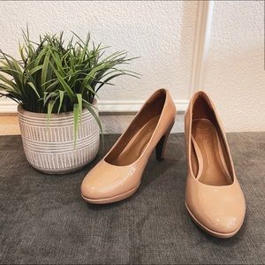 Clarks Heels Cushion Soft in Nude